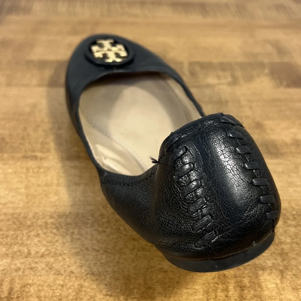 Women's Black Tory Burch Claire Ballet Flats Gold Tone Logo Emblem Size 9